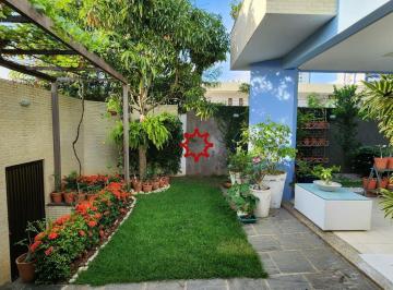 Casa · 356m² · 4 Quartos · Casa à venda - no Universitário