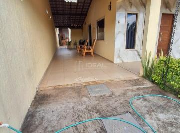 Casa dupolex de 4 quartos para venda no Condomínio Marisol na praia de Manguinhos - São Francisco, RJ · Casa em Manguinhos com amplos terrenos e vista para o mar.