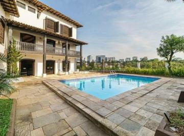 Casa · 650m² · 4 Quartos · 6 Vagas · Casa com 4 Quartos/Suítes no Real Parque