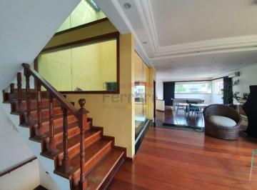 Casa · 310m² · 4 Quartos · 8 Vagas · Lindo sobrado á venda