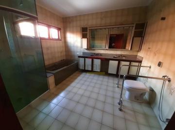 Casa · 467m² · 5 Quartos · 6 Vagas · Magnifico Sobrado em Rua fechada com guarita 24 horas