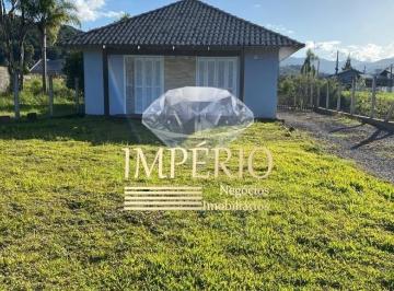 Foto 15 · Imperdível oportunidade: Casa à venda no Centro de Três Coroas-RS com 3 quartos, 2 suítes, 2 salas e
