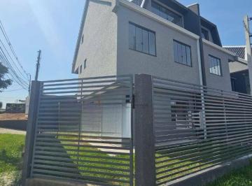 d2c416c029928b80f0167c831f2f015788c55956 · Sobrado de esquina com ático à venda no Alto Boqueirão – 124m², 03 dormitórios (02 com sacada), jard