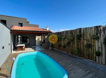 Casa · 200m² · 2 Quartos · 1 Vaga · Casa com Piscina e Churrasqueira – Conforto e Lazer em Boracéia
