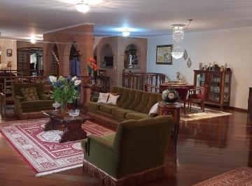 Casa · 761m² · 3 Quartos · 6 Vagas · Sobrado com 761m², localizado no bairro Osvaldo Cruz em São Caetano do Sul - SP