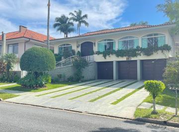 Casa de 4 quartos, Curitiba · Casa no Jardim Social, 355 m², terreno com 600 m², 4 quartos, 2 suítes, 3 vagas