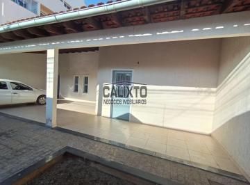 Casa · 220m² · 3 Quartos · 4 Vagas · CASA BAIRRO SANTA MÔNICA