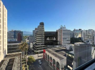 275d2678a8fcd8f1f6e3cfdf828b0b3dfda38e66 · Apartamento na esquina da Esteves Junior, andar alto e vista livre, reformado!