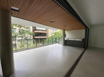 Apartamento de 4 quartos, Rio de Janeiro · Quadra da Praia - Leblon 4 Suítes em Edifício Moderno com Varanda + dependência