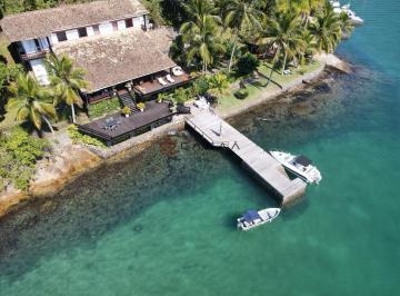 Casa · 550m² · 6 Quartos · Paradisíaca casa na ilha com 80m costeira, deck, rampa, amplo terreno, 6 quartos