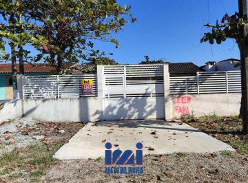 22876586_4.jpg · Casa com 4 quartos e espaço de terreno