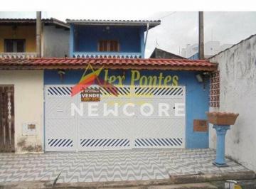 Casa · 10m² · 2 Quartos · 2 Vagas · Casa em   RUA JOSÉ BONIFÁCIO - Vila Atlântica - Mongaguá/SP