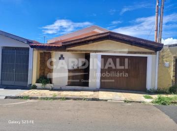Casa · 250m² · 3 Quartos · 2 Vagas · Casa Padrão no Bairro Vila Prado