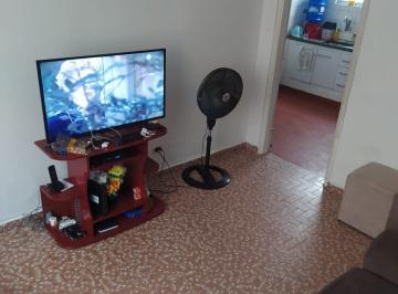Apartamento de 3 quartos, Santos · Ap térreo frente 03 dorm 01 wc com quintal S/ garagem Santos SP Vila Belmiro