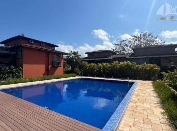 Casa · 80m² · 2 Quartos · 2 Vagas · Casa de condomínio frente ao mar a venda na Praia da Baleia.