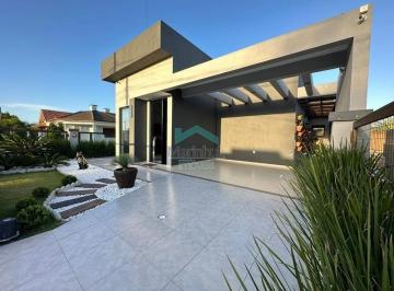 Casa · 130m² · 3 Quartos · 2 Vagas · Casa 3 dormitórios, mobiliada e decorada, terreno de esquina