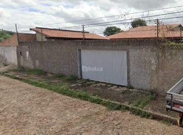 Casa · 440m² · 5 Quartos · 10 Vagas · Casa à venda no Piçarreira, Teresina – Em fase de acabamento com projeto amplo e moderno