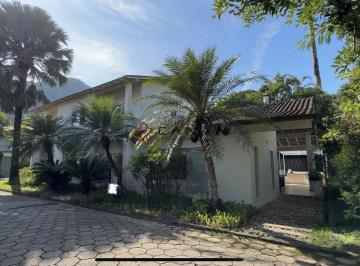 Casa · 400m² · 5 Quartos · 3 Vagas · Linda casa em condomínio de luxo com vaga de iate, 5 suítes