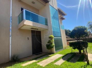 Casa , Caldas Novas · Sobrado para venda localizado em Caldas Novas, GO.