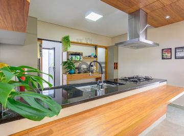 9492_i97aB_9492645a27244b8b4_DQyOTRmYTUyNjVk_o_wm.jpg · Casa com 4 dormitórios, sendo 4 suítes para venda - Granja Viana - Cotia - SP