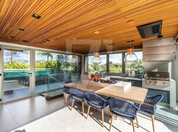 Apartamento · 378m² · 3 Quartos · 4 Vagas · Belíssima Cobertura Triplex com 378 m² com 3 dormitórios.