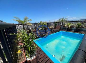 Apartamento · 400m² · 5 Quartos · 2 Vagas ·  Cobertura Triplex para locação no Embaré – 5 Quartos, 3 Suítes, Piscina e Área Gourmet