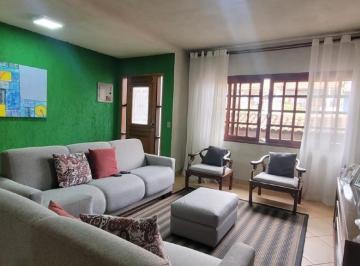 Casa · 217m² · 3 Quartos · 4 Vagas · Sobrado de 217m² no Demarchi em SBC - SP