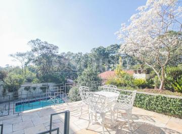 Casa · 384m² · 4 Quartos · 4 Vagas · Belíssima Casa Terréa com Piscina e Área Gourmet.