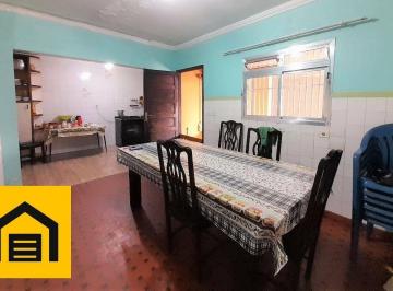 4f01f79dfe9e24a87fa79c88ad9b3ade5d3f3ff1 · Casa com 4 dormitórios à venda por R$ 530.000,00 - Jardim Quarto Centenário - Mauá/SP