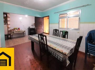 4004f8e5a3f03647692dda23db1979e3794e5e43 · Casa com 4 dormitórios à venda por R$ 530.000,00 - Jardim Quarto Centenário - Mauá/SP