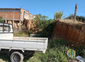 Terreno · 341m² · Terreno à Venda