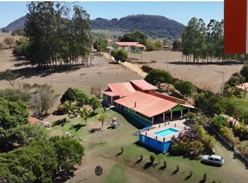 Rural de 7 quartos, Bofete · Bela ch.10.000M² 7 dorm. ar condicionado porteira fechada.