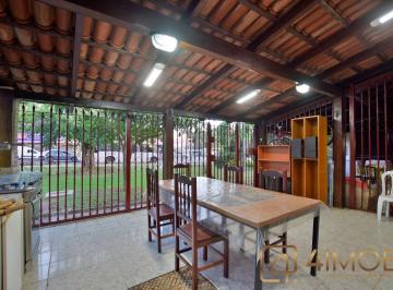 Casa de 3 quartos, Brasília · CASA ASA SUL- SHIGS 711- 3 QUARTOS - 2 SUITES - AC FINANCIAMENTO. PARA REFORMAR. 
