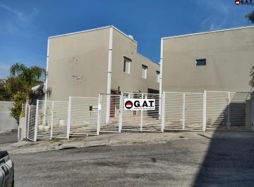Foto 01 · Casa em Condomínio à Venda em Votorantim-SP, Jardim Karolyne - 2 quartos, 2 salas, 2 banheiros, 1 va