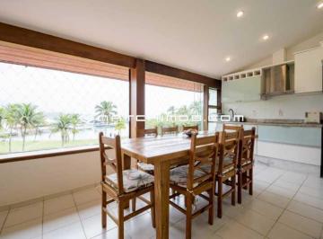 Apartamento · 82m² · 3 Quartos · 2 Vagas · Ao lado da Marina e Hotel Fasano no Porto Frade
