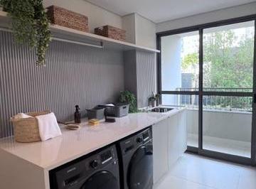 Apartamento de 3 quartos, São Paulo · Apartamento todo integrado com 4 suítes - Ibirapuera