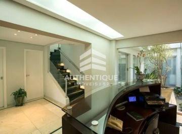 Casa · 193m² · 7 Quartos · 1 Vaga · Casa à venda no bairro Centro - São Bernardo do Campo/SP
