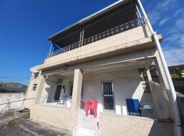 Foto 01 · Duque de Caxias, Olavo Bilac, Casa com 2 quartos, sala, cozinha, 2 banheiros, garagem e terraço.