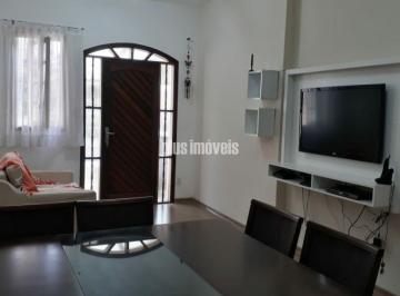 Casa · 110m² · 2 Quartos · 2 Vagas · CASA TÉRREA NO CAMPO BELO EM ÓTIMA LOCALIZAÇÃO.
