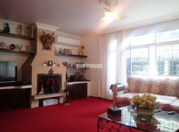 Casa · 260m² · 3 Quartos · 2 Vagas · Localização excelente. Rua tranquila e arborizada