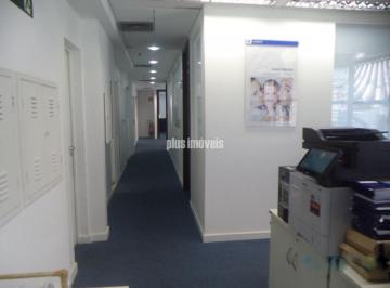 Comercial · 377m² · 10 Vagas · Excelente local