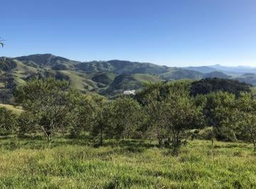 Terreno , Gonçalves · 40.000m2 com acesso pronto e uma vista incrível