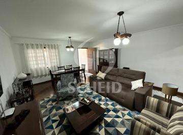 Casa · 249m² · 3 Quartos · 2 Vagas · SOBRADO AMPLO COM TERRAÇO E SALÃO NO SUBSOLO NA REGIÃO DO CAMPO GRANDE.