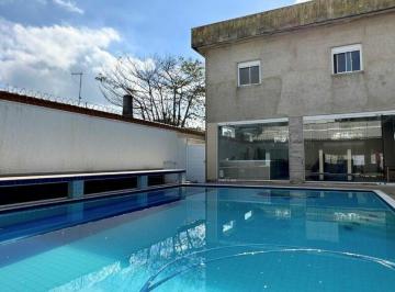 Casa · 420m² · 7 Quartos · 4 Vagas · Sobrado À Venda Na Praia De Pernambuco Em Guarujá.