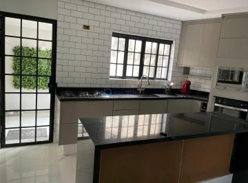 Casa · 202m² · 4 Quartos · 2 Vagas · Casa Grande de esquina, Jardim da Saúde, SP, 202m2 - 4 dormitórios, 2 vagas