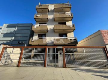 Apartamento · 68m² · 2 Quartos · 1 Vaga · Apartamento 2 dormitórios no Centro de Torres