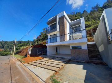 Casa · 318m² · 3 Quartos · 2 Vagas · Casa à venda no bairro Parque Guadalajara, em Juiz de Fora - MG