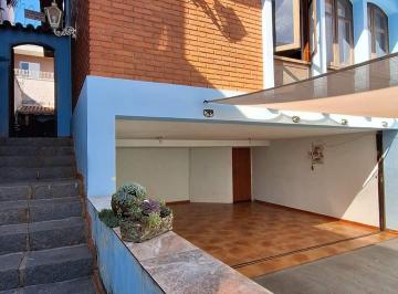 Casa de 4 quartos, Bragança Paulista · Casa com 3 quartose 4 vagas no Centro em Bragança Paulista