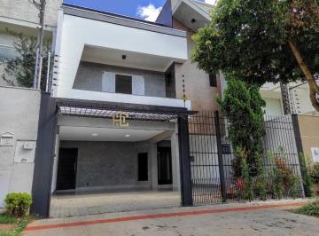 Casa · 350m² · 4 Quartos · 4 Vagas · Sobrado à venda em Maringá, Jardim Guaporé, com 4 quartos, com 350 m²