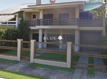 Casa · 4 Quartos · 3 Vagas · Casa na Praia Grande com 4 suítes Torres RS